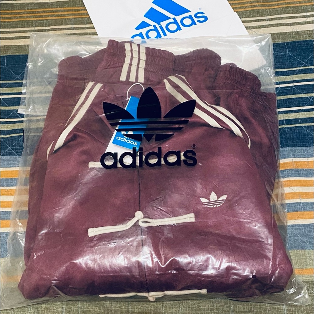 Adidas Chinese Track Jacket 2026 - Picture 5 of 6